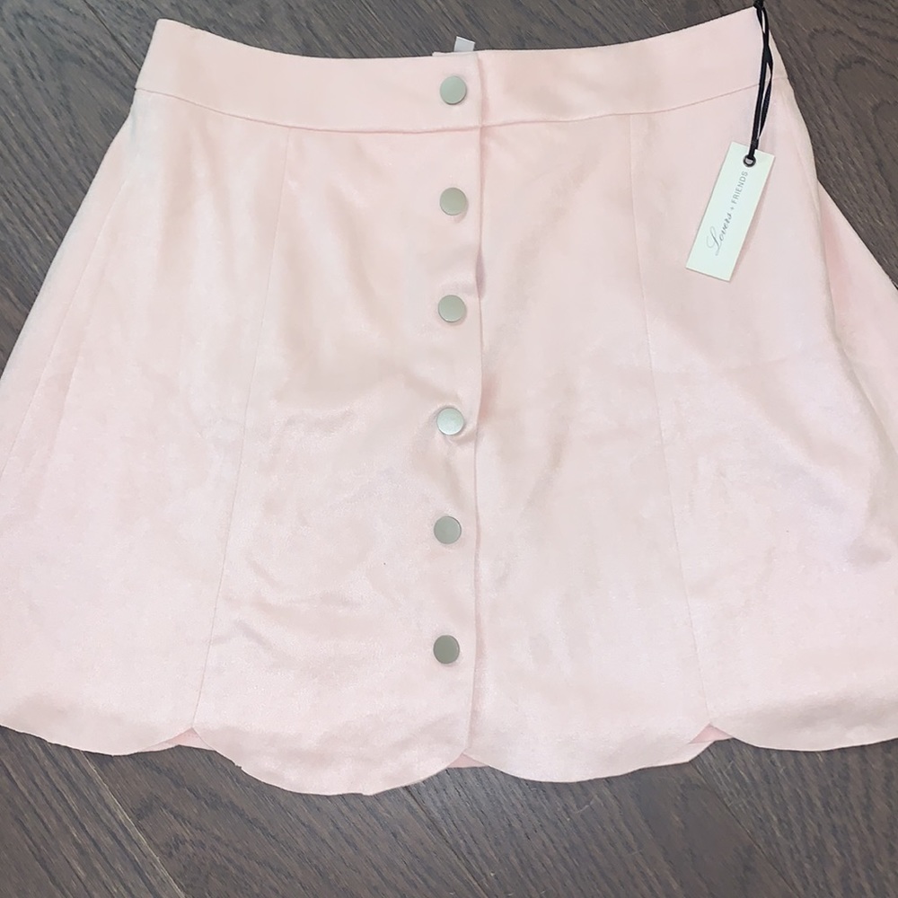 HP ๐ NWT Pale Pink Suede Scalloped Mini Skirt - Picture 1 of 4